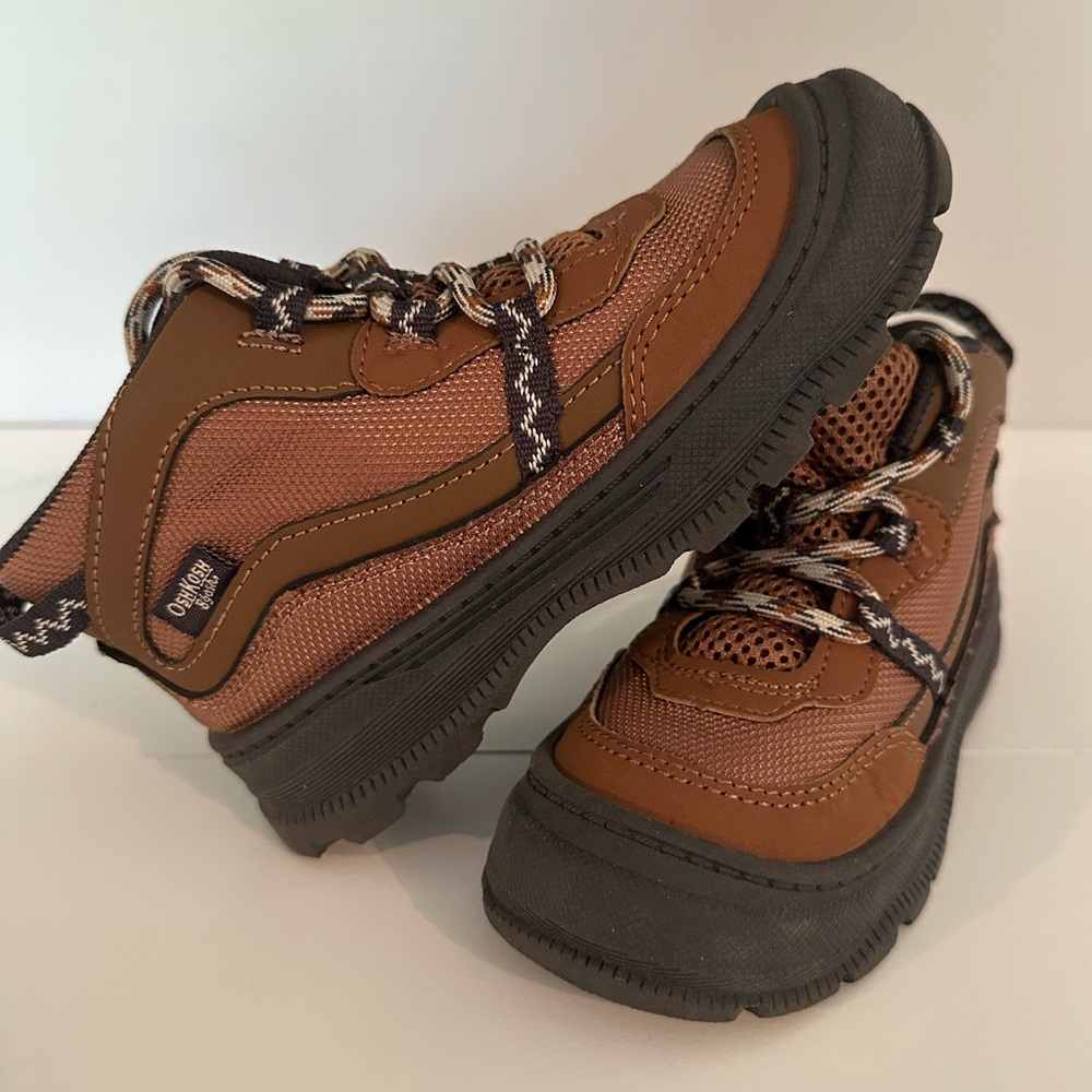 OshKosh B’gosh Boots Size 11